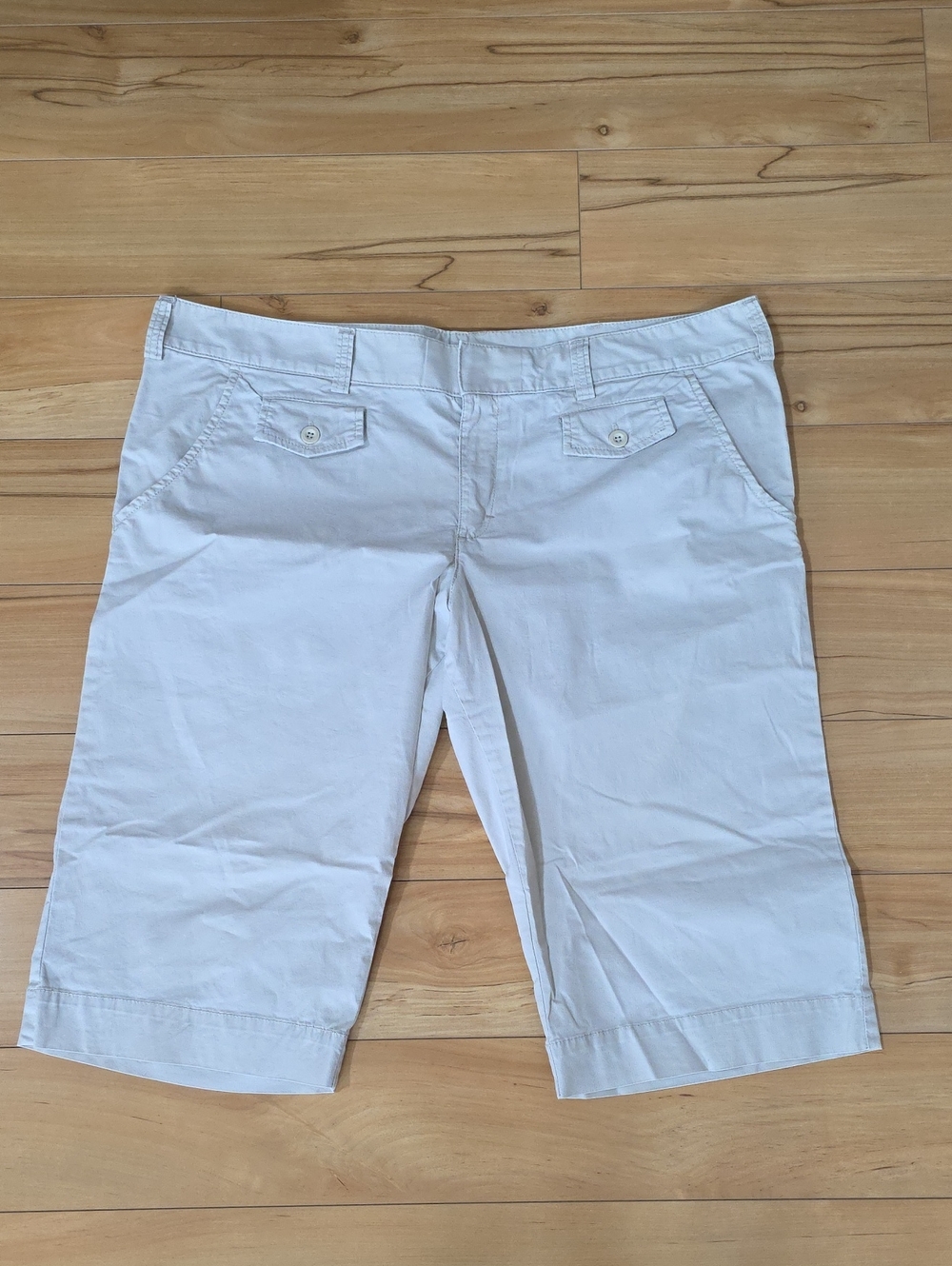 Y2K Old Navy Tan Stone Extra Long Bermuda Shorts Size 16